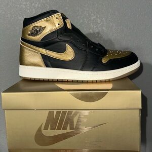 Jordan 1 Retro High OG
Black Metallic Gold 
DS Size 12 USA